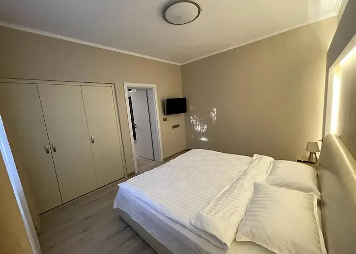 Center 1 Апартамент *