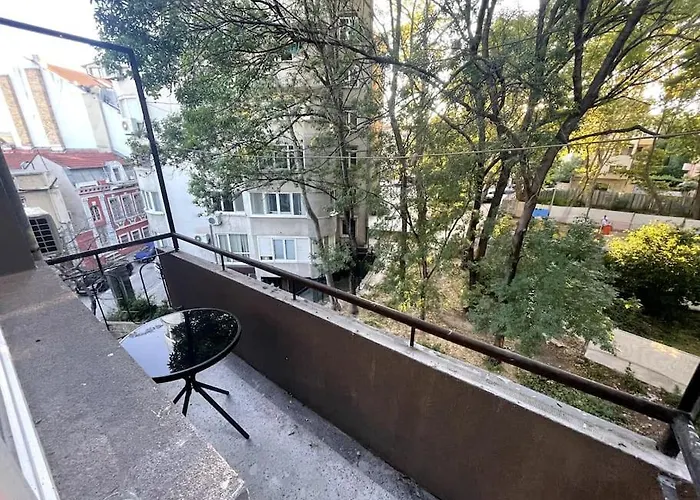 Center 1 * Varna